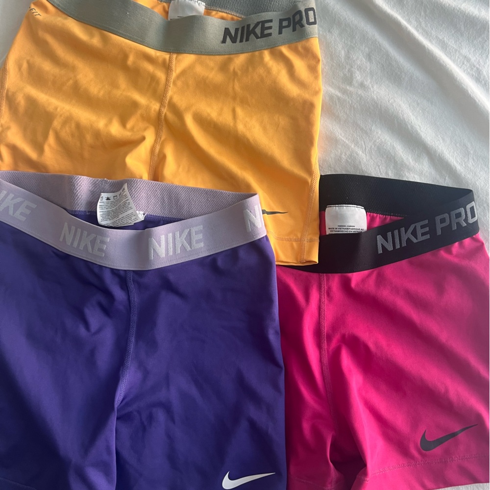 Nike Workout Spandex Shorts (3)